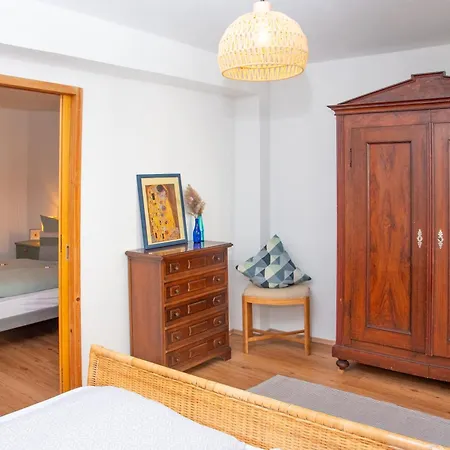 Appartement Altstadtwohnung Mit Burgblick *